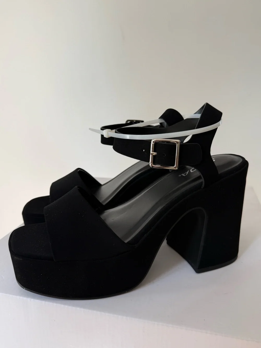 Soda New Launch Black Platform Chunky High Heeled Size 10 Sandal #Lux-SH-1 - Picture 1 of 9